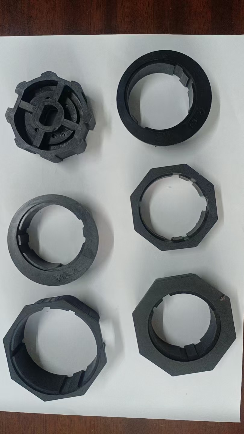 Full uncropped photograph of molded rings and keyed profiles
