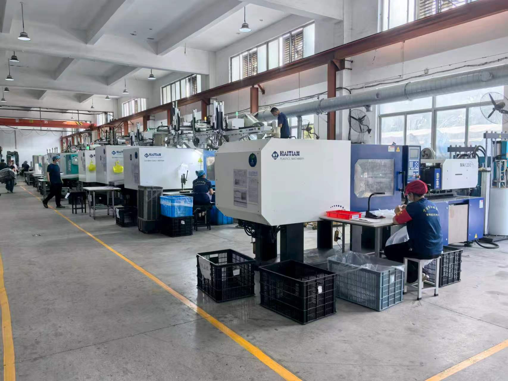 Active injection molding floor in Ningbo