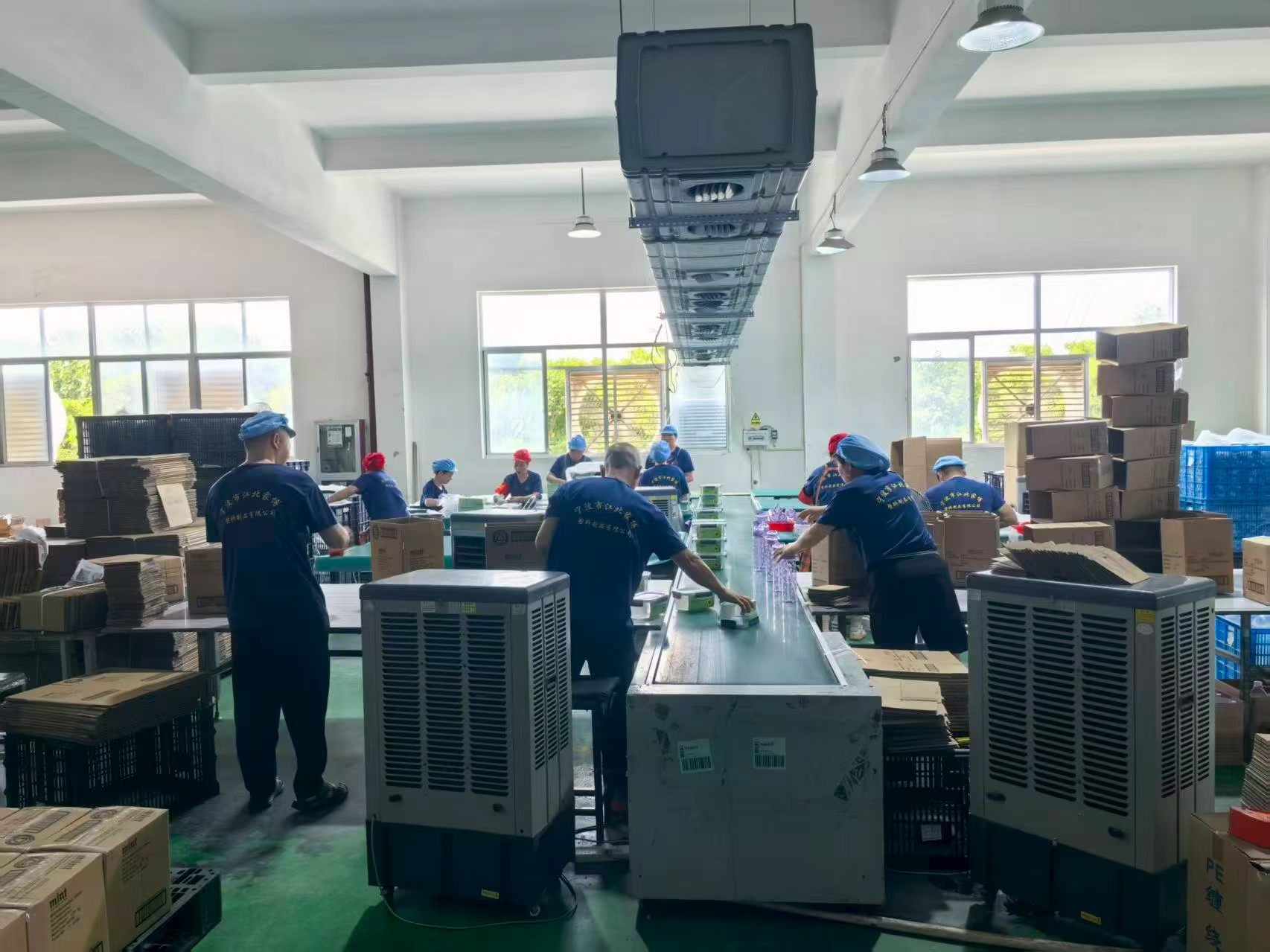 Real production and packing work area